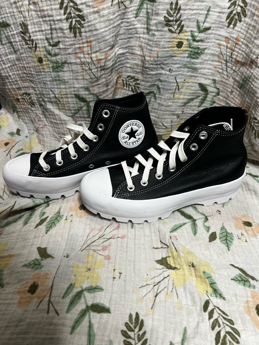 Converse CTAS Lugged Hi Pebbled Leather Black Brand New 7.5